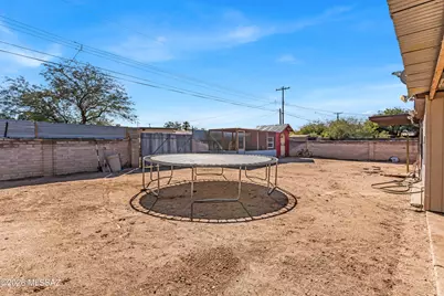 2201 S March Place, Tucson, AZ 85713 - Photo 45
