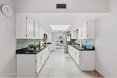 1040 W Camino Del Pato, Green Valley, AZ 85622 - Photo 13