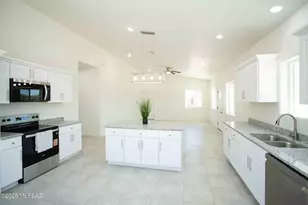 1821 Circulo Mexicali, Rio Rico, AZ 85648 - Photo 7