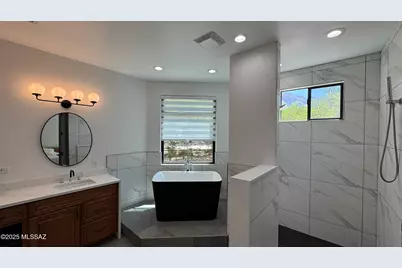 109 E Loch Lomond Place, Tucson, AZ 85737 - Photo 15