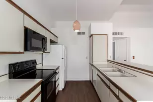 1698 W Park Wood Ln, Tucson, AZ 85746 - Photo 9