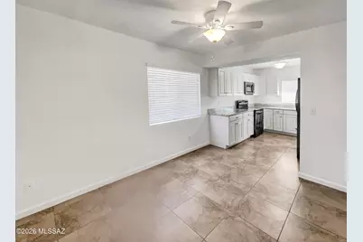 9500 N Albatross Drive, Tucson, AZ 85742 - Photo 9
