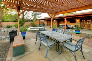 8230 E Ridgewood Dr, Tucson, AZ 85750 - Photo 19