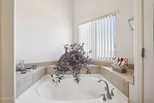 5172 E Park Vista Dr, Tucson, AZ 85756 - Photo 25