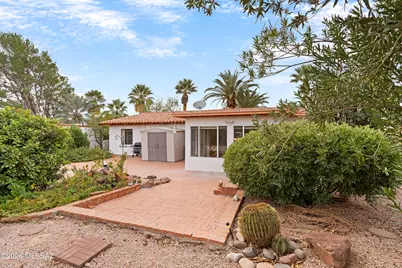 107 E Los Arcos, Green Valley, AZ 85614 - Photo 27