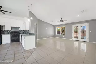 2319 W Horseshoe Pl, Tucson, AZ 85745 - Photo 9