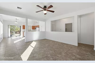 907 E Catkins Place, Sahuarita, AZ 85629 - Photo 3