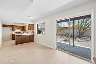 9422 E Barrudean Hills St, Tucson, AZ 85710 - Photo 17