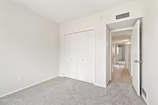 9422 E Barrudean Hills St, Tucson, AZ 85710 - Photo 25