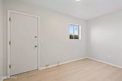 9422 E Barrudean Hills Street, Tucson, AZ 85710 - Photo 19