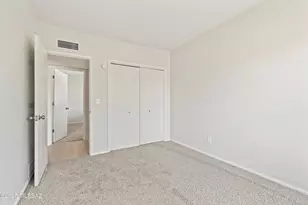 9422 E Barrudean Hills St, Tucson, AZ 85710 - Photo 27