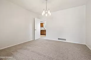 9422 E Barrudean Hills St, Tucson, AZ 85710 - Photo 11