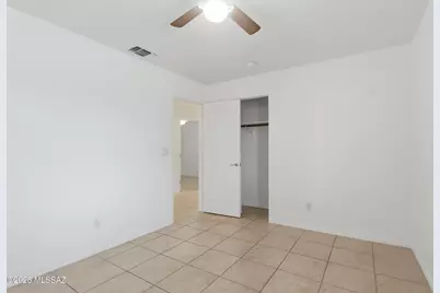 5990 S Pin Oak Drive, Tucson, AZ 85746 - Photo 9