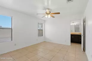 5990 S Pin Oak Dr, Tucson, AZ 85746 - Photo 7