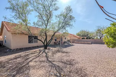 2240 S Quail Hollow Drive, Tucson, AZ 85710 - Photo 41