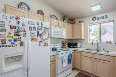 2240 S Quail Hollow Drive, Tucson, AZ 85710 - Photo 15