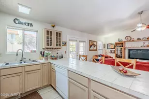 2240 S Quail Hollow Dr, Tucson, AZ 85710 - Photo 19