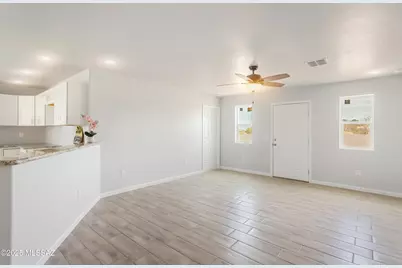 179 S Montgomery Avenue, Corona de Tucson, AZ 85641 - Photo 9