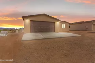 179 S Montgomery Ave, Corona de Tucson, AZ 85641 - Photo 1