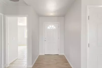 179 S Montgomery Avenue, Corona de Tucson, AZ 85641 - Photo 5