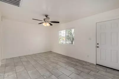 1923 S Holly Sv Stravenue, Tucson, AZ 85713 - Photo 7