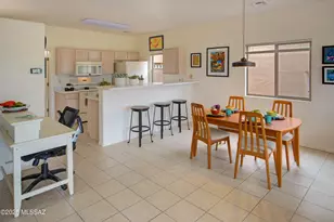 3865 S Camino del Golfista, Green Valley, AZ 85614 - Photo 7