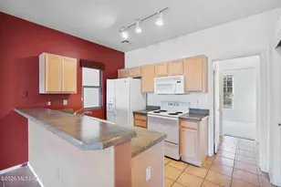 3809 S Camino del Golfista, Green Valley, AZ 85614 - Photo 13