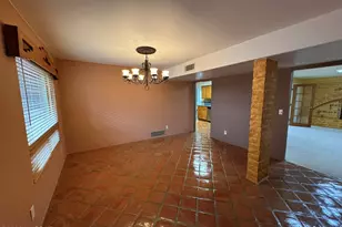 9282 E Indio Pl, Tucson, AZ 85749 - Photo 11