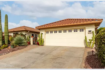 2703 E Glen Canyon Road, Green Valley, AZ 85614 - Photo 1