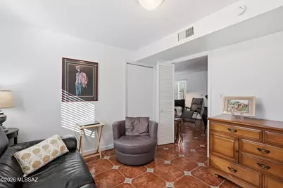 248 S Paseo Lobo #UNIT D, Green Valley, AZ 85614 - Photo 15