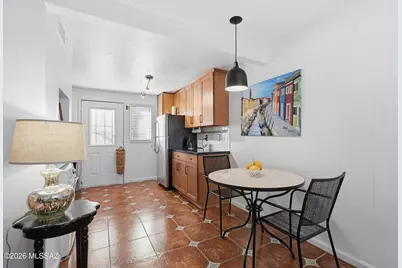 248 S Paseo Lobo #UNIT D, Green Valley, AZ 85614 - Photo 7