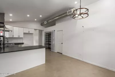 1025 E 28th Street, Tucson, AZ 85713 - Photo 11