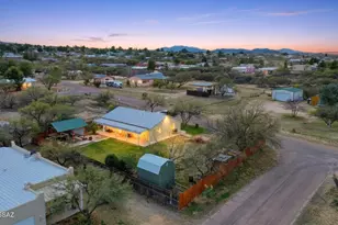 697 N Palm Ln, Benson, AZ 85602 - Photo 7