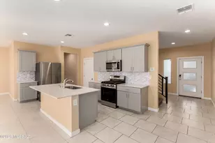 12742 E Joffroy Dr, Vail, AZ 85641 - Photo 9