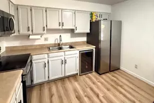 712 W Limberlost Dr, Tucson, AZ 85705 - Photo 9