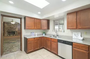 2536 N Tyndall Ave, Tucson, AZ 85719 - Photo 13