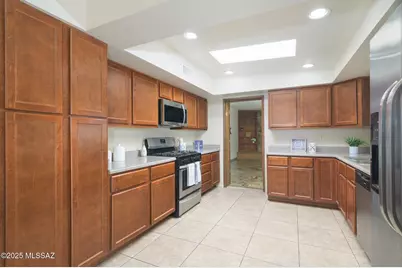 2536 N Tyndall Avenue, Tucson, AZ 85719 - Photo 7