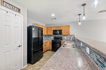 17265 S Mesa Shadows Drive, Vail, AZ 85641 - Photo 15