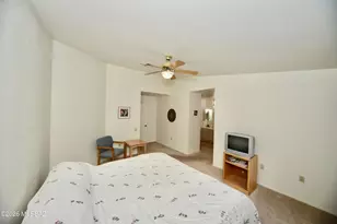 166 N Wellspring Dr, Green Valley, AZ 85614 - Photo 25