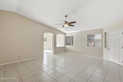 8818 E Rose Tree Drive, Tucson, AZ 85730 - Photo 5