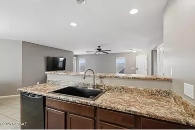 8763 N Black Pine Drive, Tucson, AZ 85743 - Photo 13