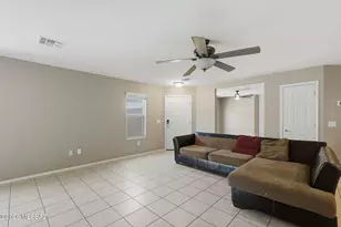 8763 N Black Pine Dr, Tucson, AZ 85743 - Photo 7