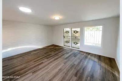 7802 E Kenyon Drive, Tucson, AZ 85710 - Photo 3