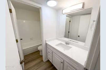 7802 E Kenyon Drive, Tucson, AZ 85710 - Photo 7