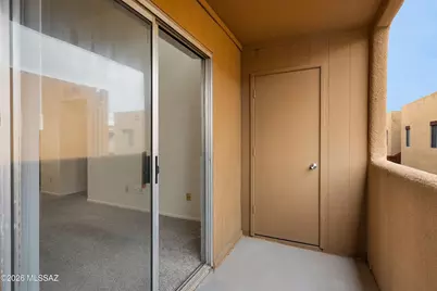 1810 E Blacklidge Drive #726, Tucson, AZ 85719 - Photo 9