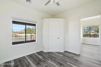468 E Delano Street, Tucson, AZ 85705 - Photo 15