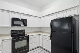 10032 E Via Del Fandango, Tucson, AZ 85747 - Photo 11