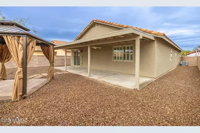 9446 E Pale Blue Topaz Lane, Tucson, AZ 85747 - Photo 35