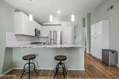 9446 E Pale Blue Topaz Lane, Tucson, AZ 85747 - Photo 5