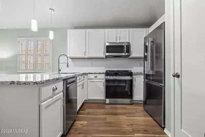 9446 E Pale Blue Topaz Lane, Tucson, AZ 85747 - Photo 3